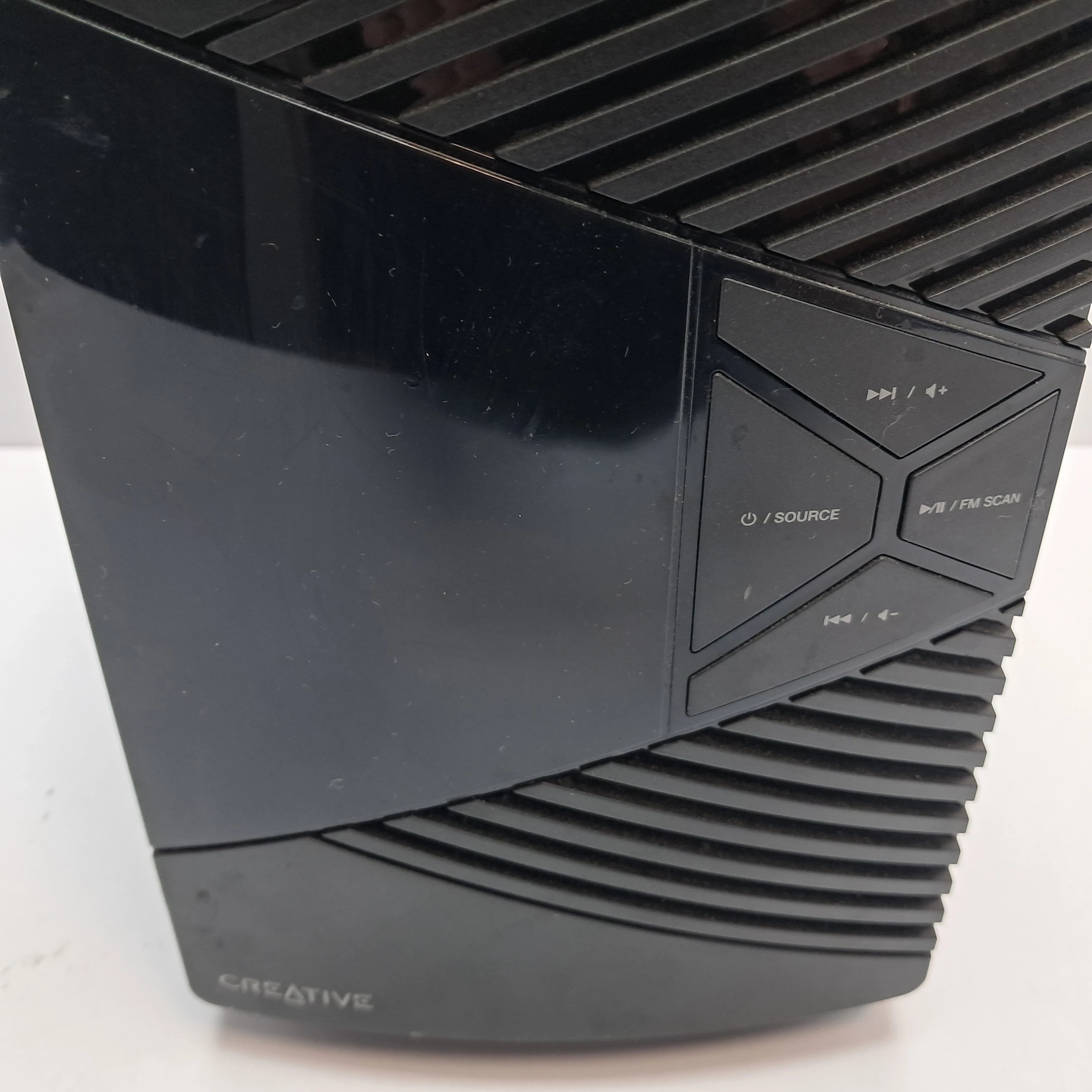 glosniki-bt-creative-sbs-e2500-21-pilot-stan-11323-2