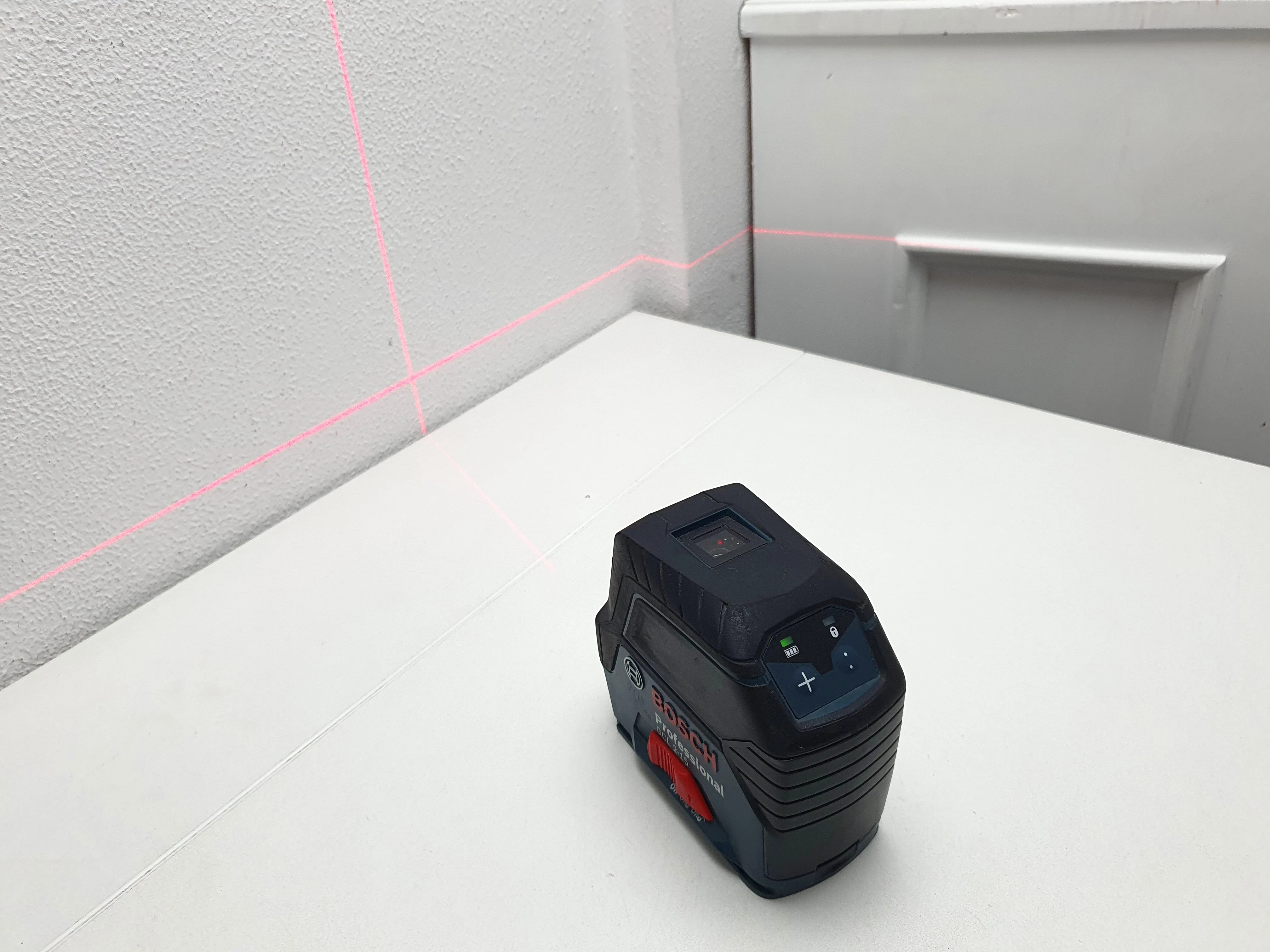 laser-krzyzowy-bosch-gcl-2-15-model-gcl-2-15-g