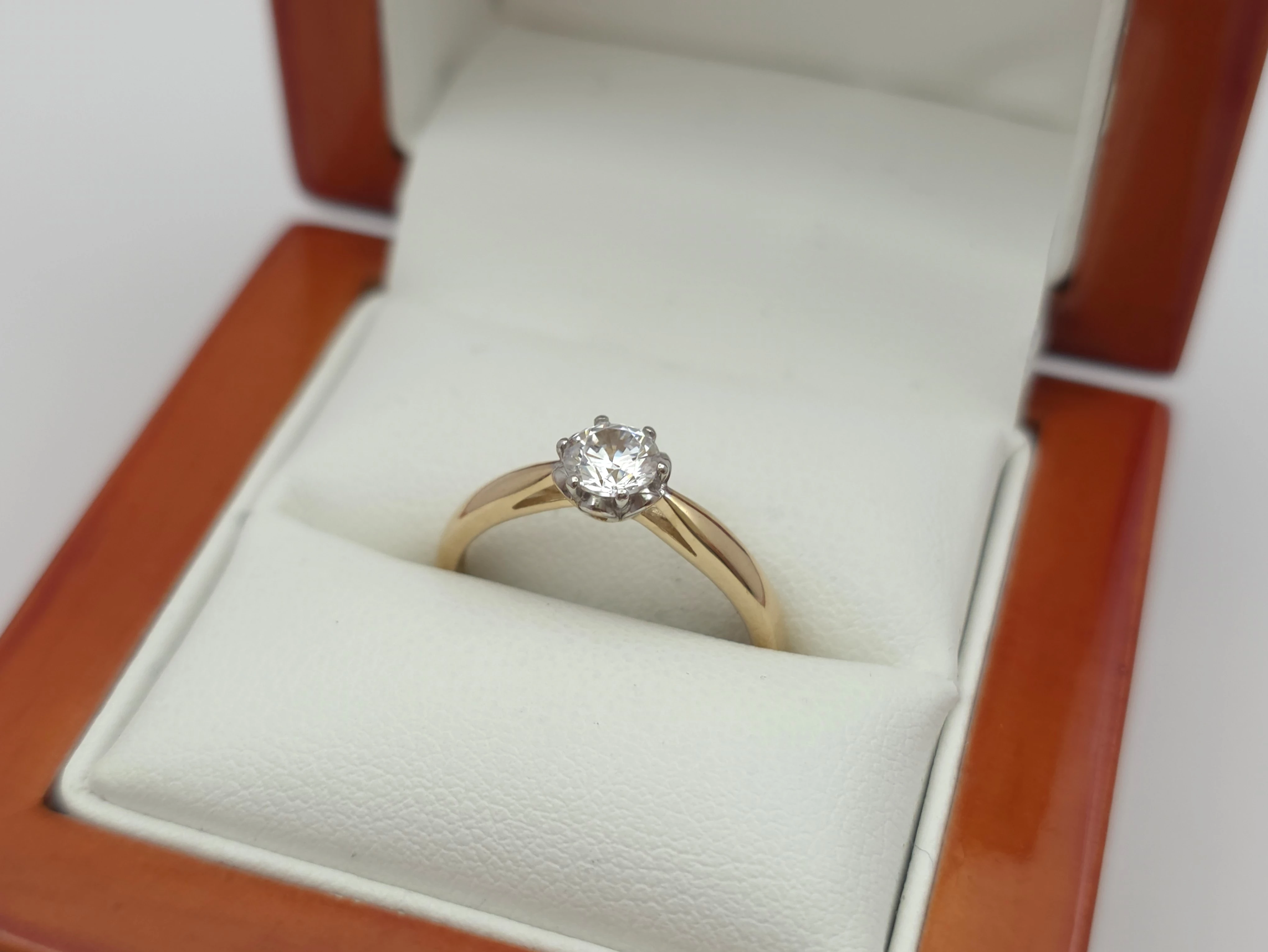 zloty-pierscionek-585-14k-r15-240g-kamien-17088-128