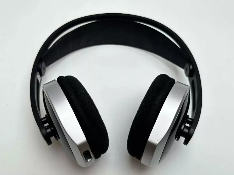 SŁUCHAWKI AKG K915