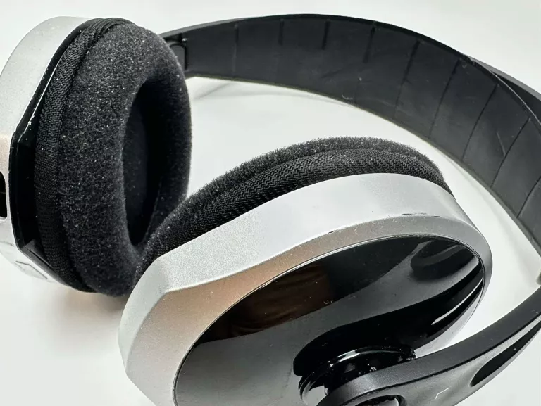 SŁUCHAWKI AKG K915
