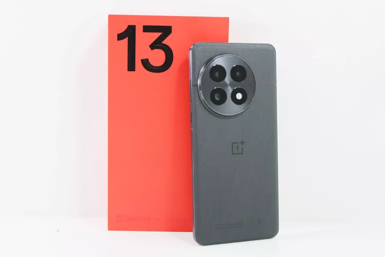 TELEFON ONEPLUS 13 5G 12/256GB 6.82" 120HZ