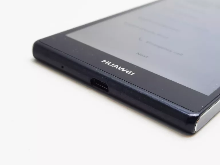 TELEFON HUAWEI P7 L-10