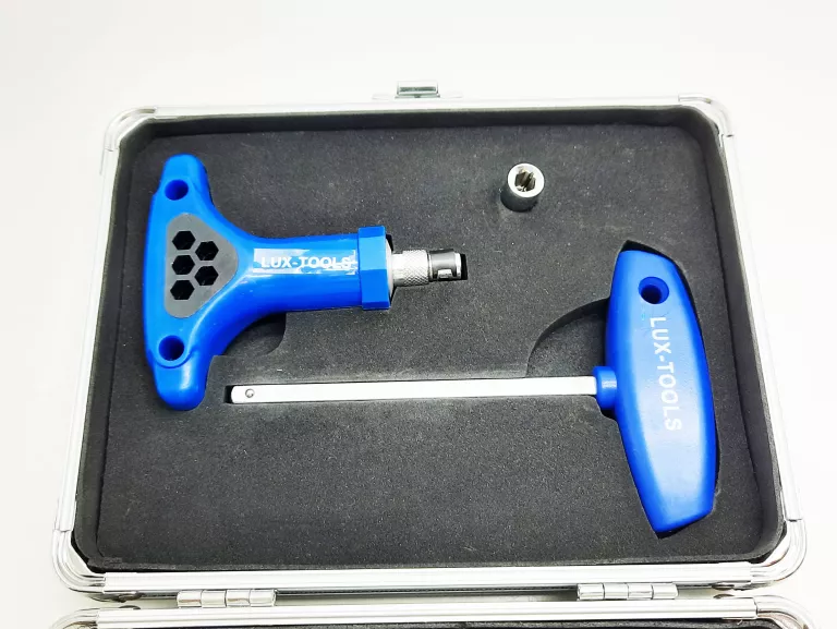 ZESTAW KLUCZE LUX TOOLS W WALIZCE