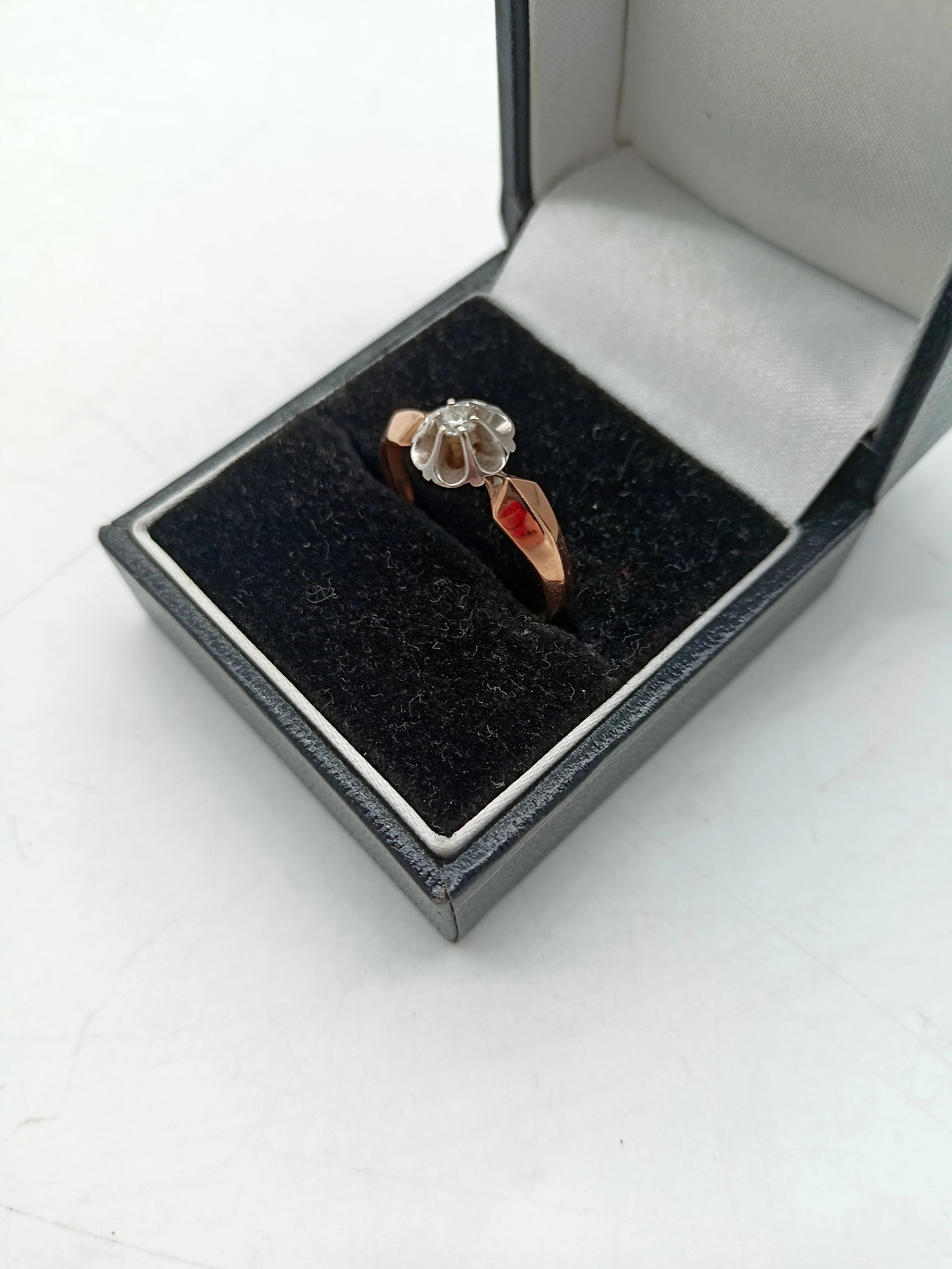 zloty-pierscionek-211-585-material-15835-2