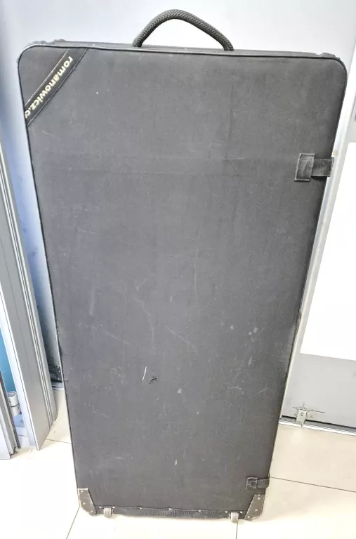 KLAWISZE ROLAND E80 V2