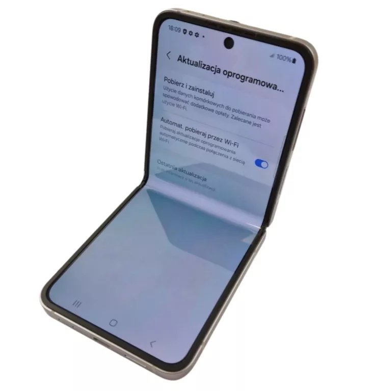 telefon-samsung-galaxy-z-flip-6-raty-plus-na-czesci-przekatna-ekranu-67