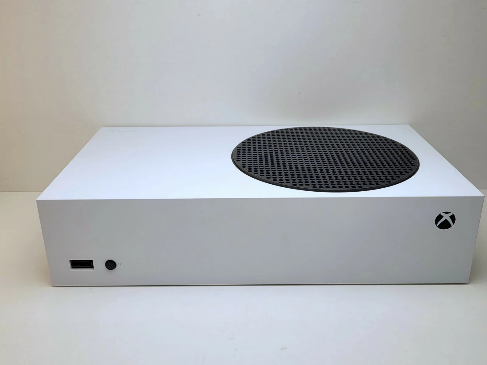 konsola-microsoft-xbox-series-s-512gb-komplet-ean-gtin-889842651409