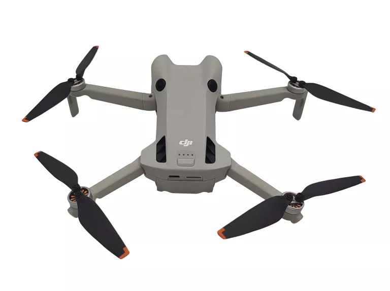 DRON DJI MINI 4 PRO FLY MORE COMBO (RC4) 4K HDR GPS 249G - GW 09.2026R