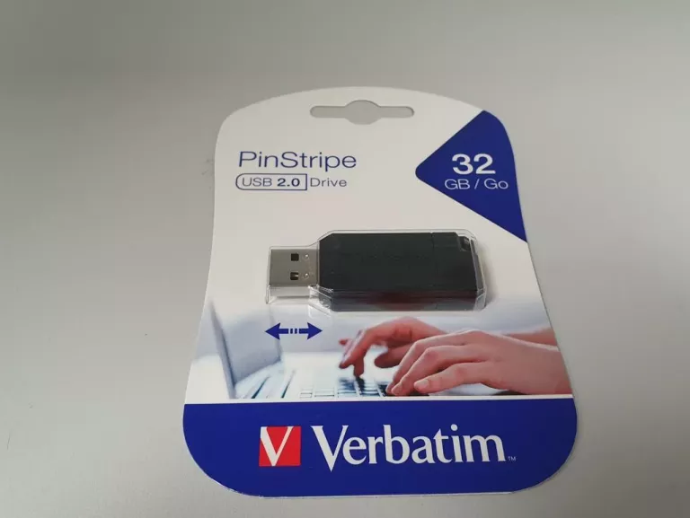 PENDRIVE VERBATIM 32 GB