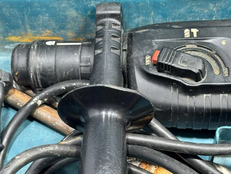 MAKITA HR 2450T