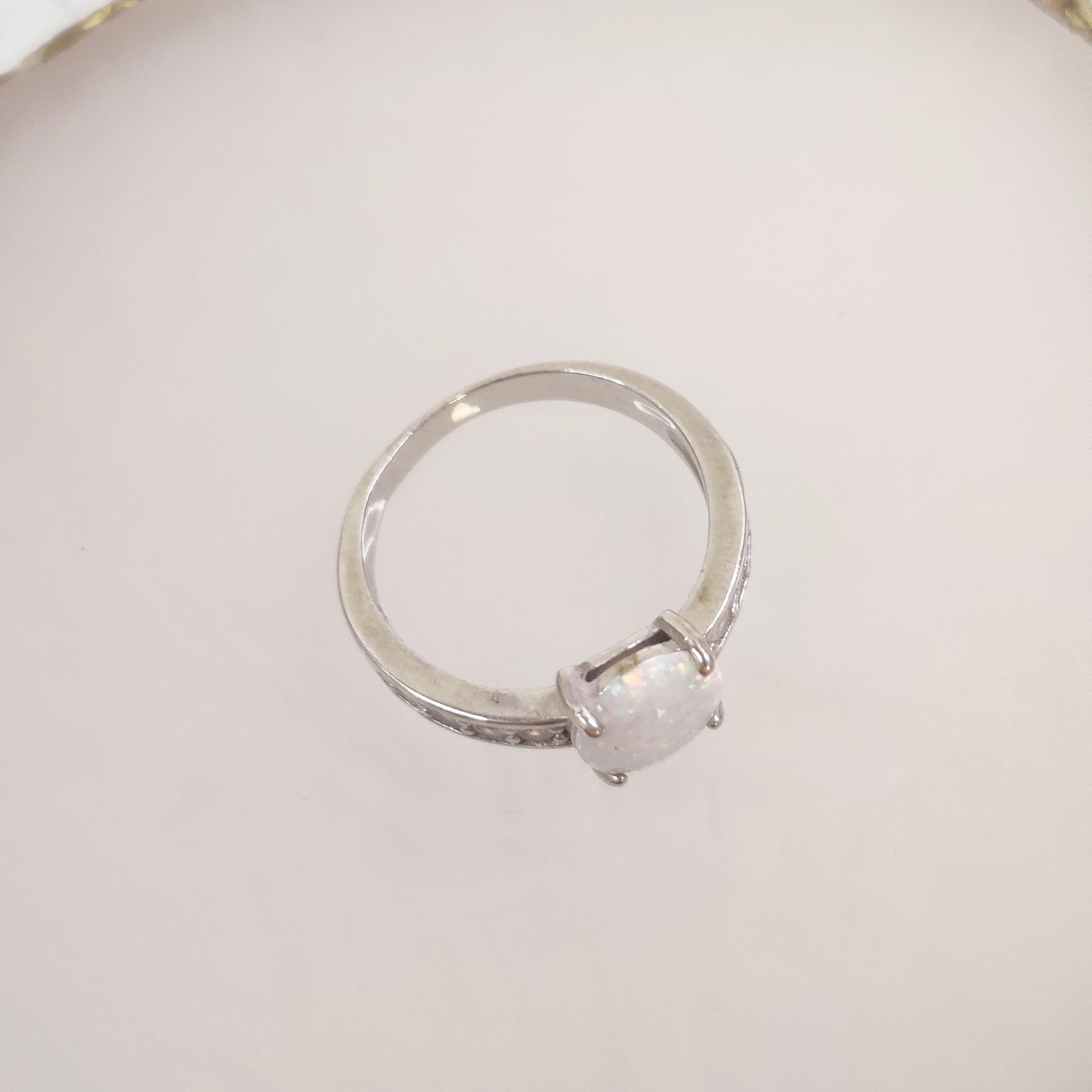 srebrny-pierscionek-z-opalem-315g-925-r15-marka-226434-1704211