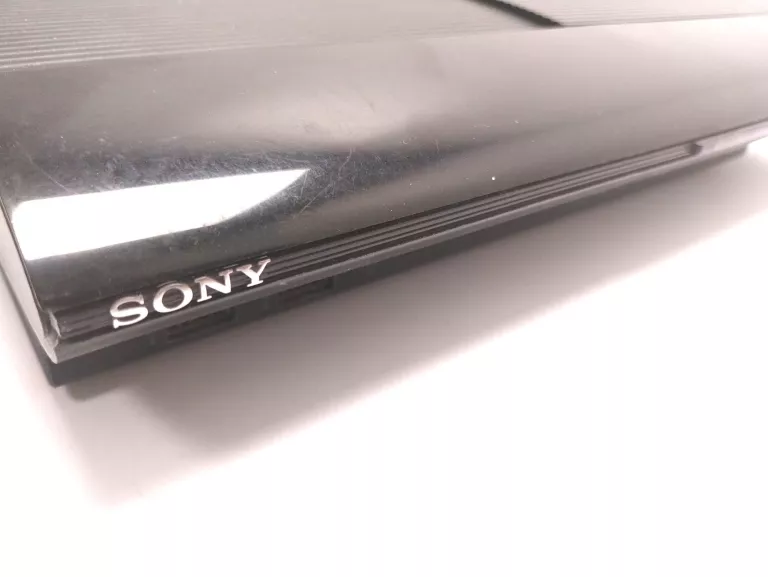 KONSOLA PS3 SUPERSLIM 500GB + PAD, OKABLOWANIE GRY KONTROLERY
