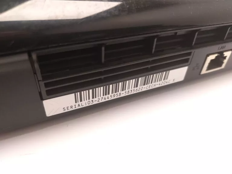 KONSOLA PS3 SUPERSLIM 500GB + PAD, OKABLOWANIE GRY KONTROLERY