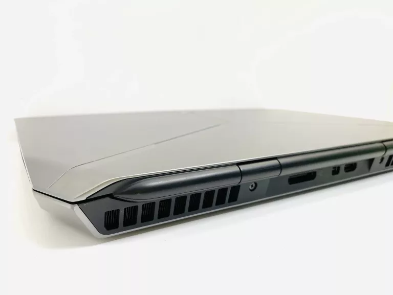 laptop-dell-alienware-15-p42f-16-gb-ram-2xssd-256gb-i7-gtx970m-liczba-rdzeni-procesora-4329-5