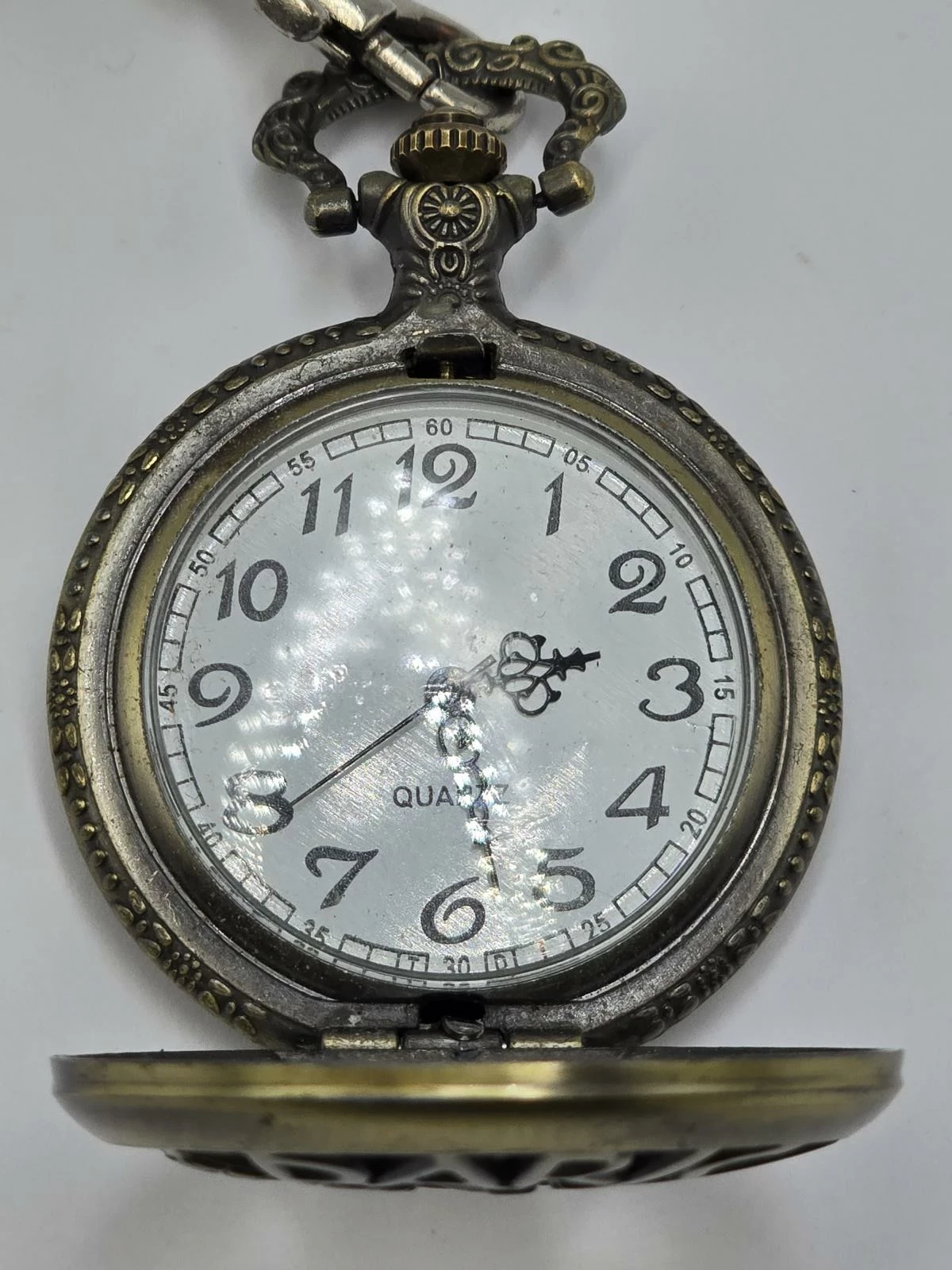 zegarek-z-dewizka-kwarcowy-paris-ksztalt-koperty-129223-2