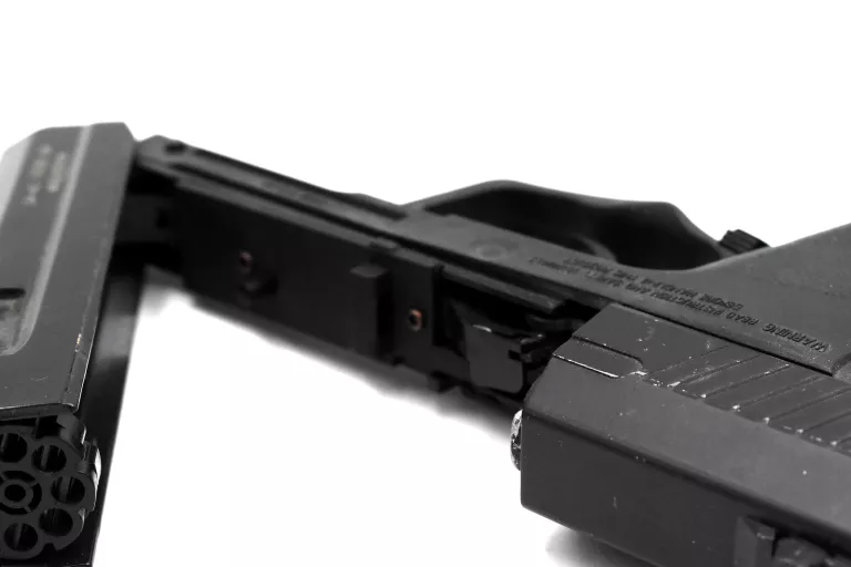 PISTOLET GAMO PT-90 - 4,5MM NA CO2