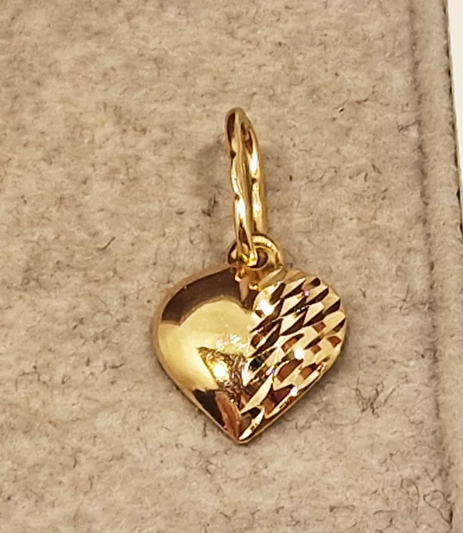 ZŁOTA ZAWIESZKA SERCE 0,34G 585