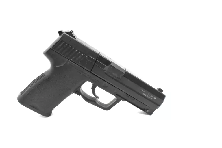 PISTOLET GAMO PT-90 - 4,5MM NA CO2