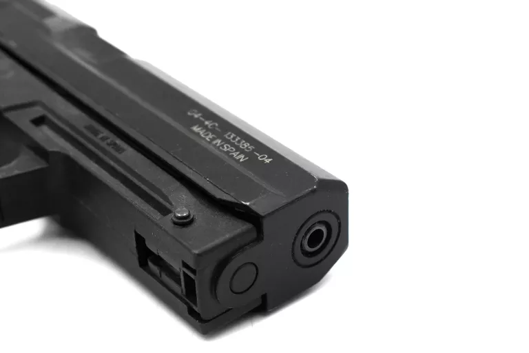PISTOLET GAMO PT-90 - 4,5MM NA CO2