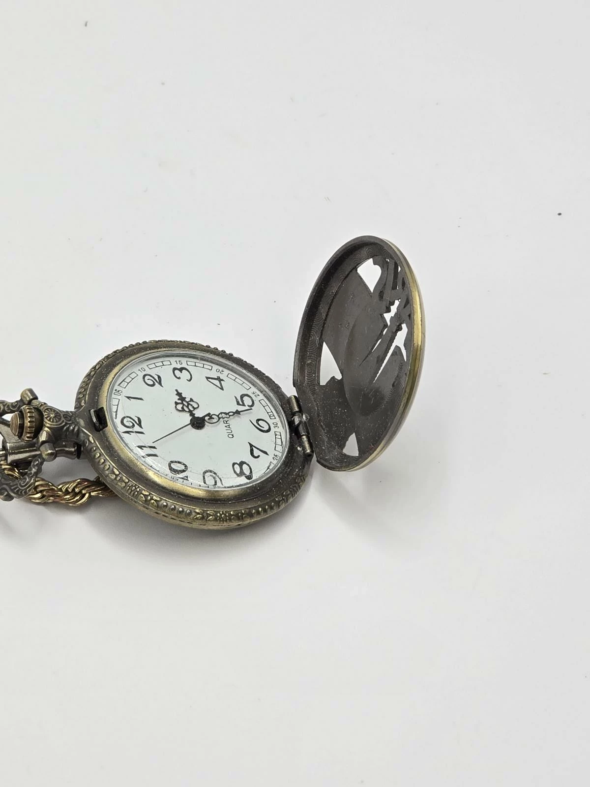 zegarek-z-dewizka-kwarcowy-paris-rodzaj-129220-1