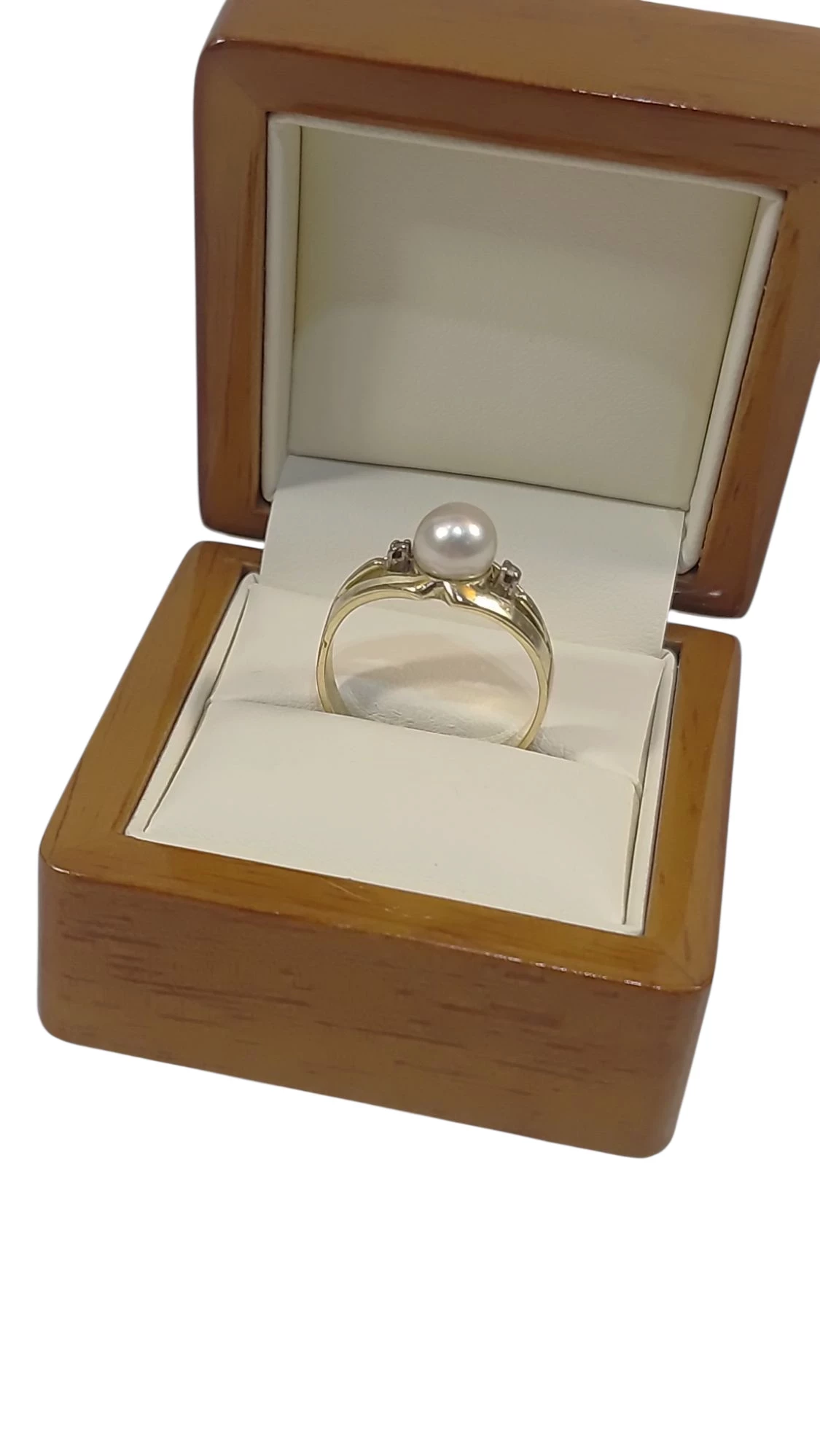 pierscionek-z-perla-i-diamentami-2szt-004ct-pr585-527g-r22-stan-11323-2