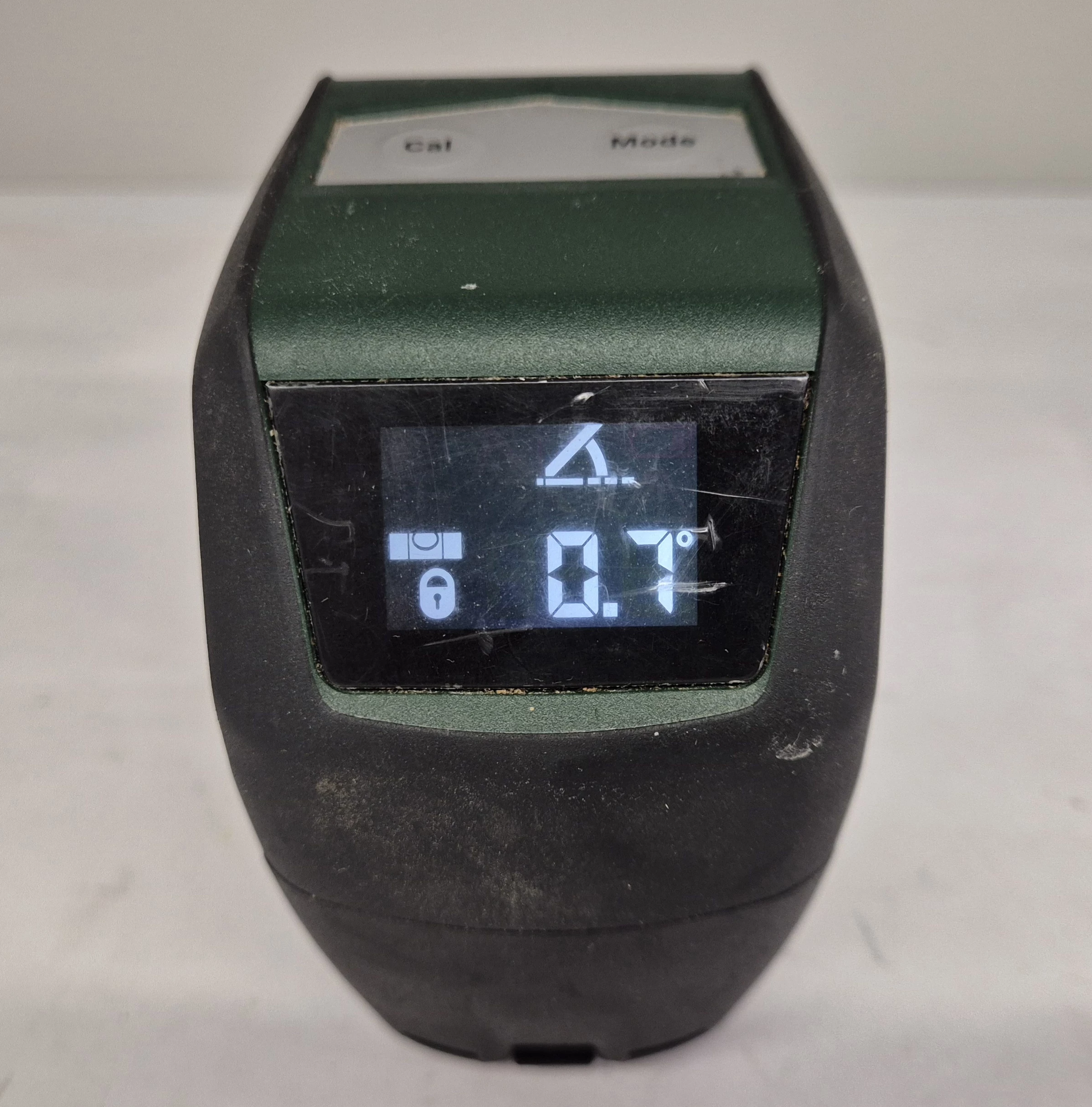 laser-krzyzowy-bosch-pll-2-waga-04000