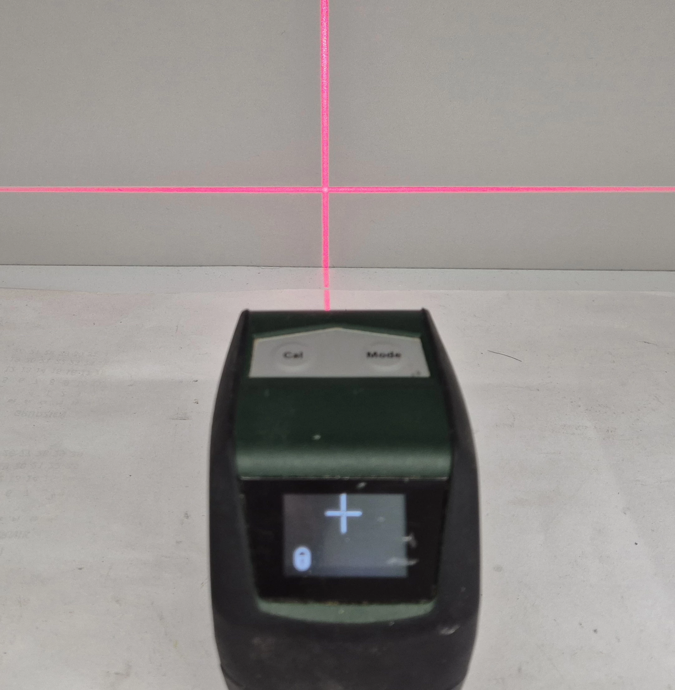 laser-krzyzowy-bosch-pll-2-marka-248811-950093