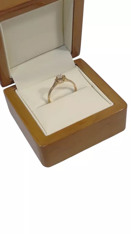 pierscionek-z-diamentem-1szt-010ct-pr585-163g-r14-ean-gtin-4055833390879