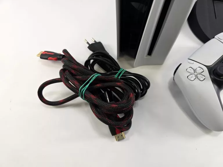 KONSOLA PS5 825GB CFI-1216A Z NAPĘDEM