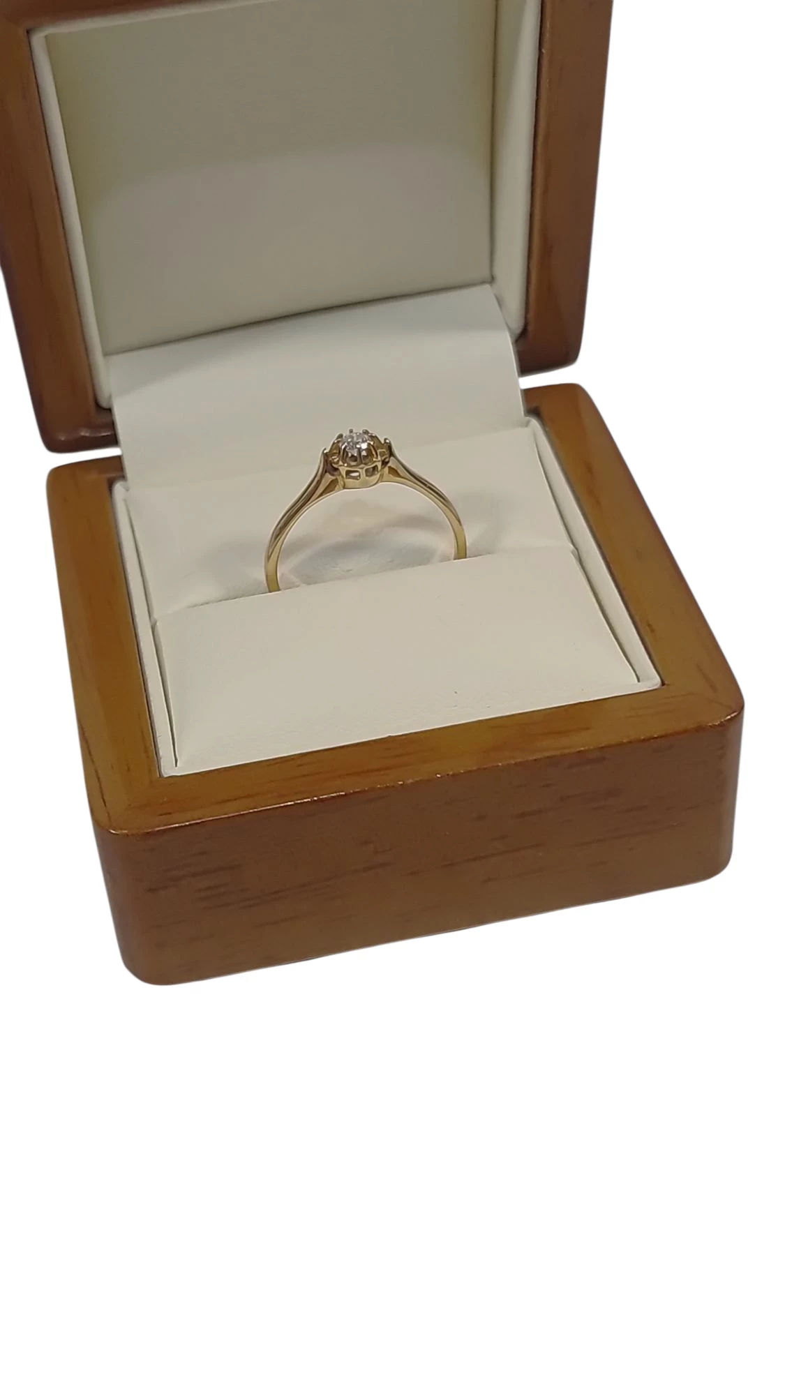 pierscionek-z-diamentem-1szt-010ct-pr585-163g-r14-material-15835-2