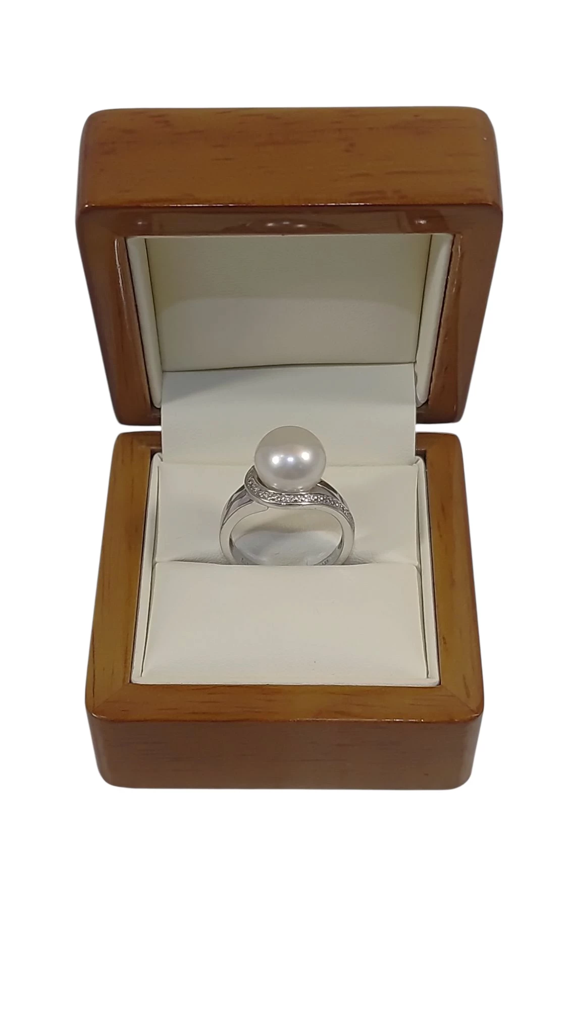 pierscionek-biale-zloto-z-diamentami-7szt-004ct-pr585-540g-r14-material-15835-2