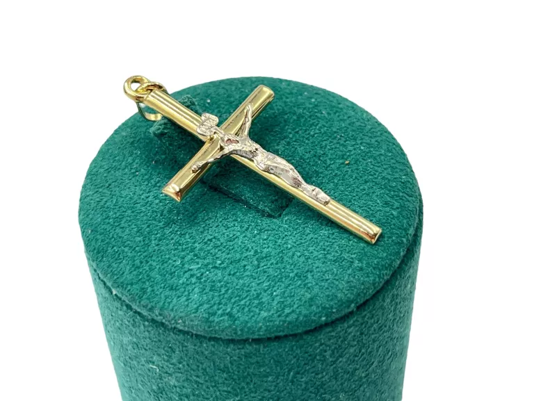 ZŁOTY KZYŻYK Z BIAŁYM ZŁOTEM Z WIZERUNKIEM JEZUSA WG:1,28GR, DŁ:3,5CM,P:58