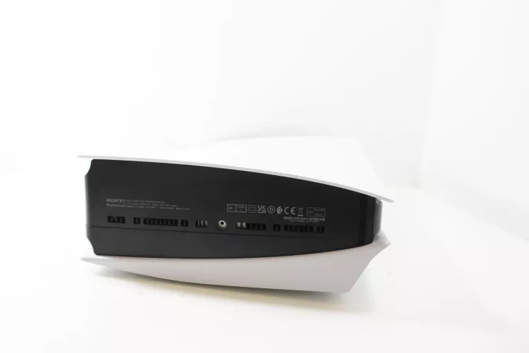 KONSOLA PS5 825GB CFI-1216A Z NAPĘDEM + PAD + 1TB M2