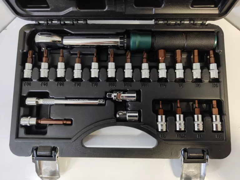 SS SHOVAN ZESTAW KLUCZY DYNAMOMETRYCZNYCH ROWEROWYCH 1/4" 2-24 NM 72 ZĘBY