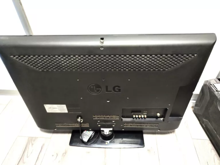TELEWIZOR LG 32LS3400 +PILOT