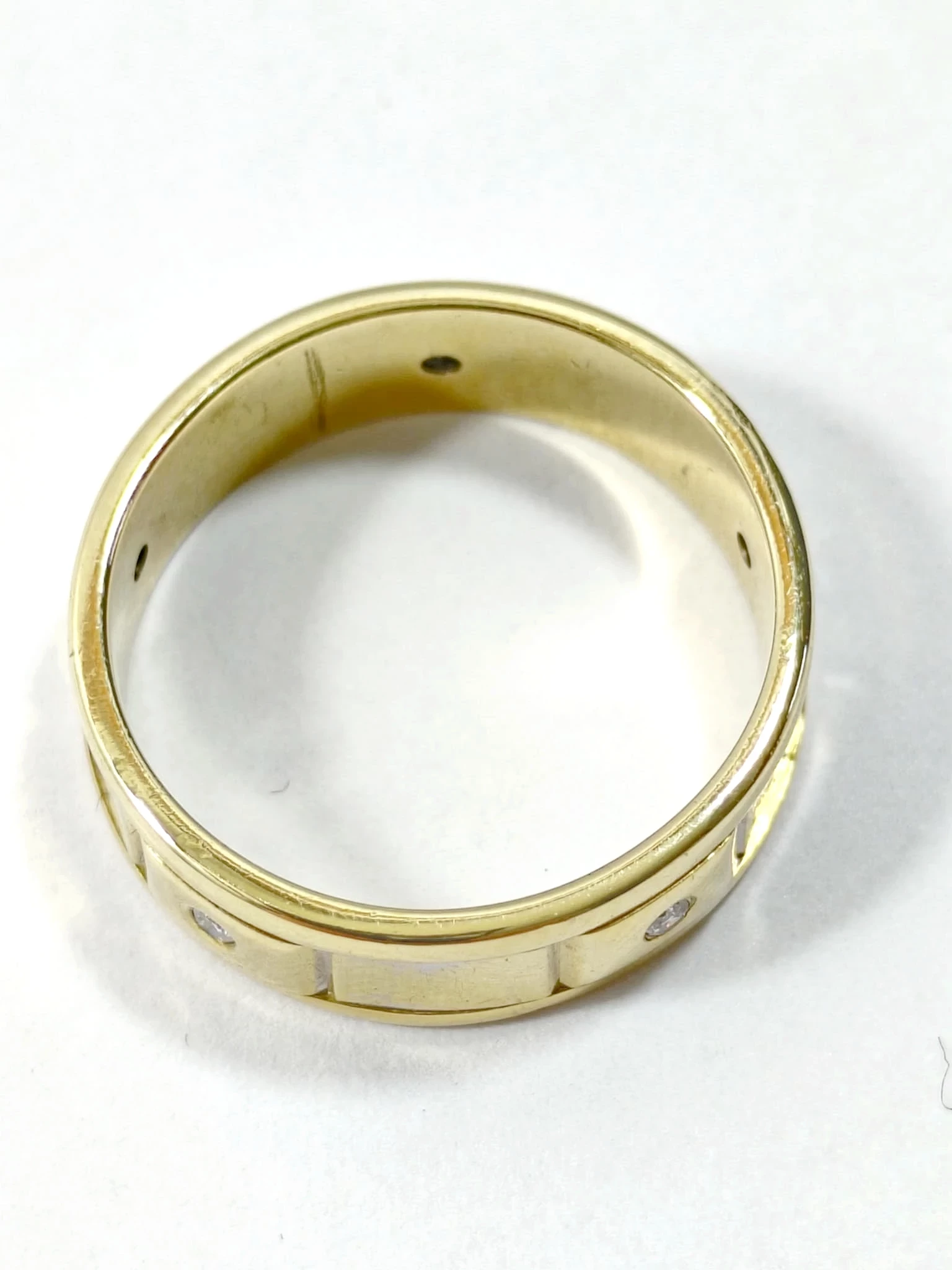 obraczka-z-5-brylantami-008ct-750-526g-r14-kolor-dominujacy-205826-225106