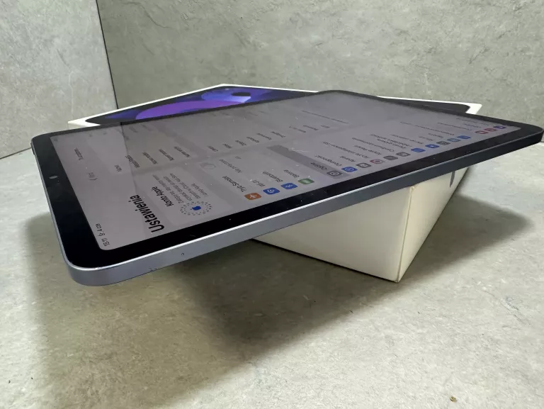 TABLET APPLE IPAD AIR 5 GENERACJI A2588 64GB