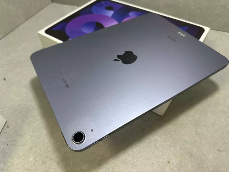 TABLET APPLE IPAD AIR 5 GENERACJI A2588 64GB