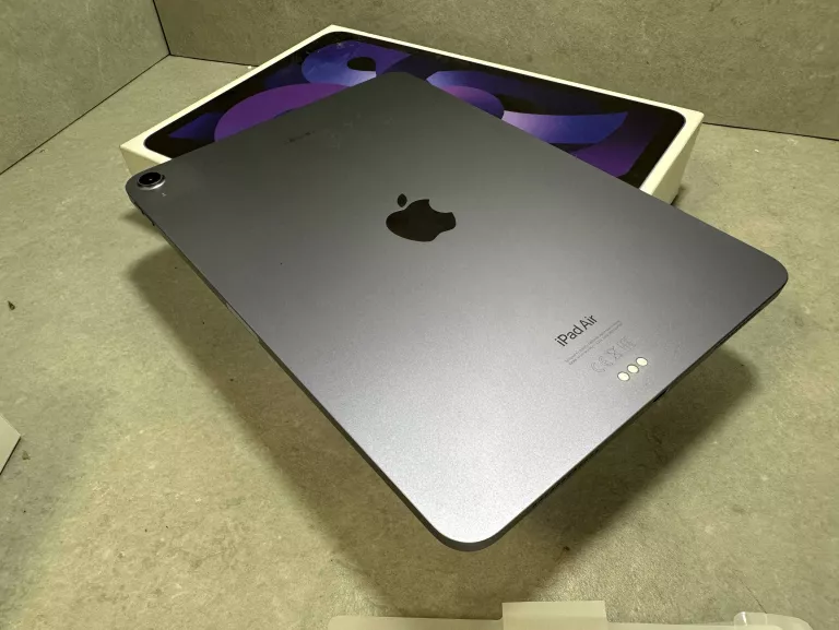 TABLET APPLE IPAD AIR 5 GENERACJI A2588 64GB