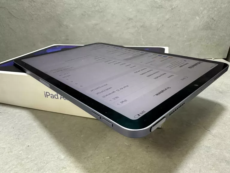TABLET APPLE IPAD AIR 5 GENERACJI A2588 64GB