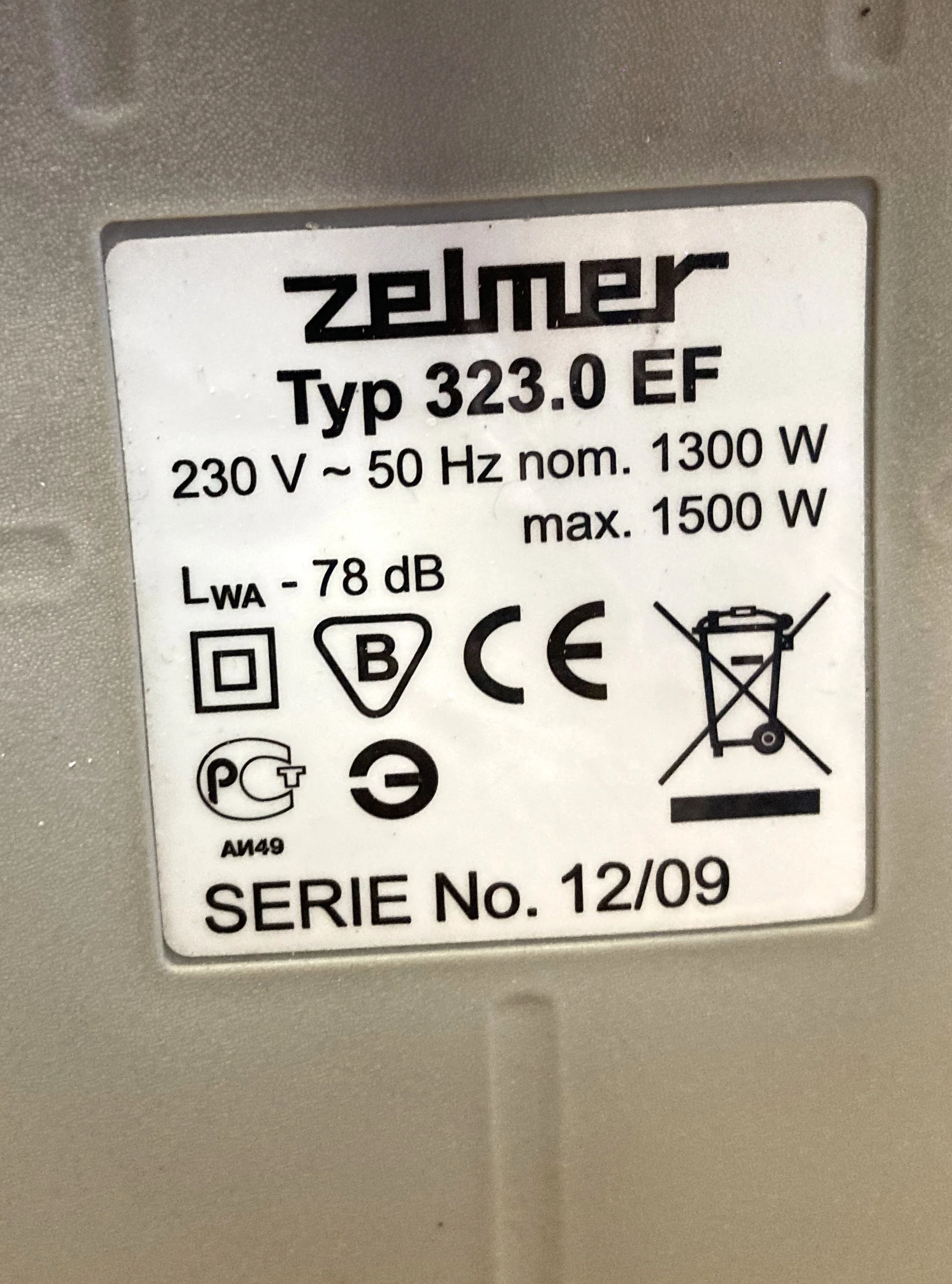 odkurzacz-zelmer-elf-2-3230-efpolecam-kolor-dominujacy-129357-10