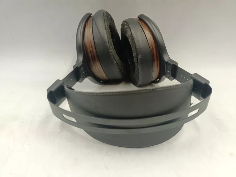 SŁUCHAWKI HIFIMAN HE-560 PUDEŁKO