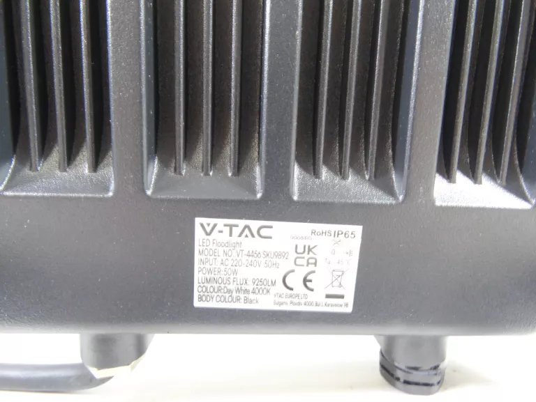 NAŚWIETLACZ HALOGEN PRZEMYSŁOWY CZARNY LED 50W 9250LM 4000K VT-4456 V-TAC