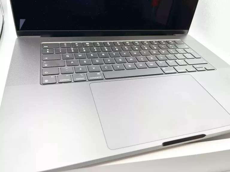 laptop-apple-macbook-pro-16-inch-m3-max-a2991-36gb1tb-kod-producenta-mrw33zea