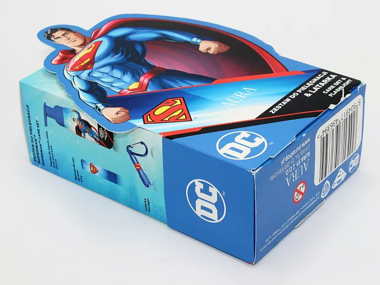 zestaw-do-pielegnacji-ciala-i-ust-superman-z-latarka-stan-11323-1