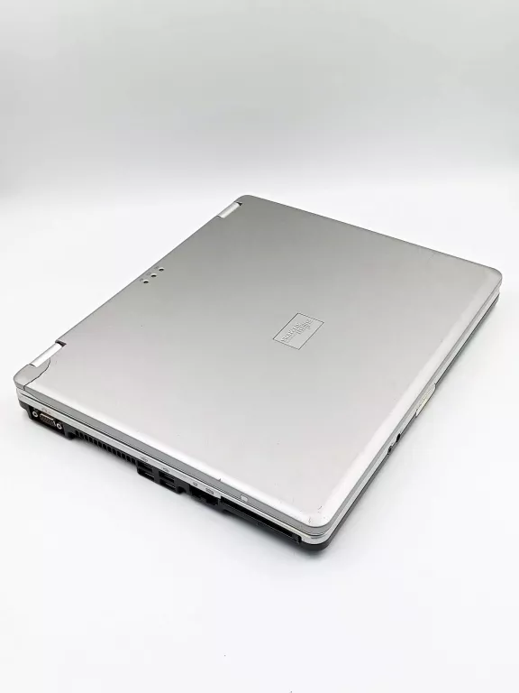 LAPTOP RETRO SIMENS FUJITSU AMILO K7600 WINDOWS XP PROFFESIONAL + ZASILACZ