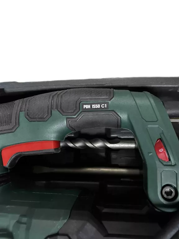 MŁOTOWIERTARKA UDAROWA PBH 1550 C1