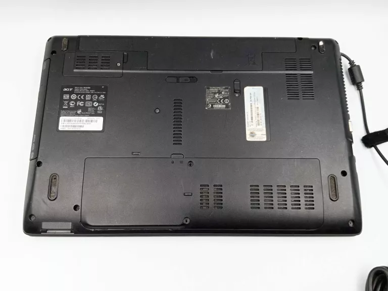 LAPTOP ACER ASPIRE 5742 SERIES PEW71 2GB/500GB HDD + ZASILACZ + KLAWIATURA