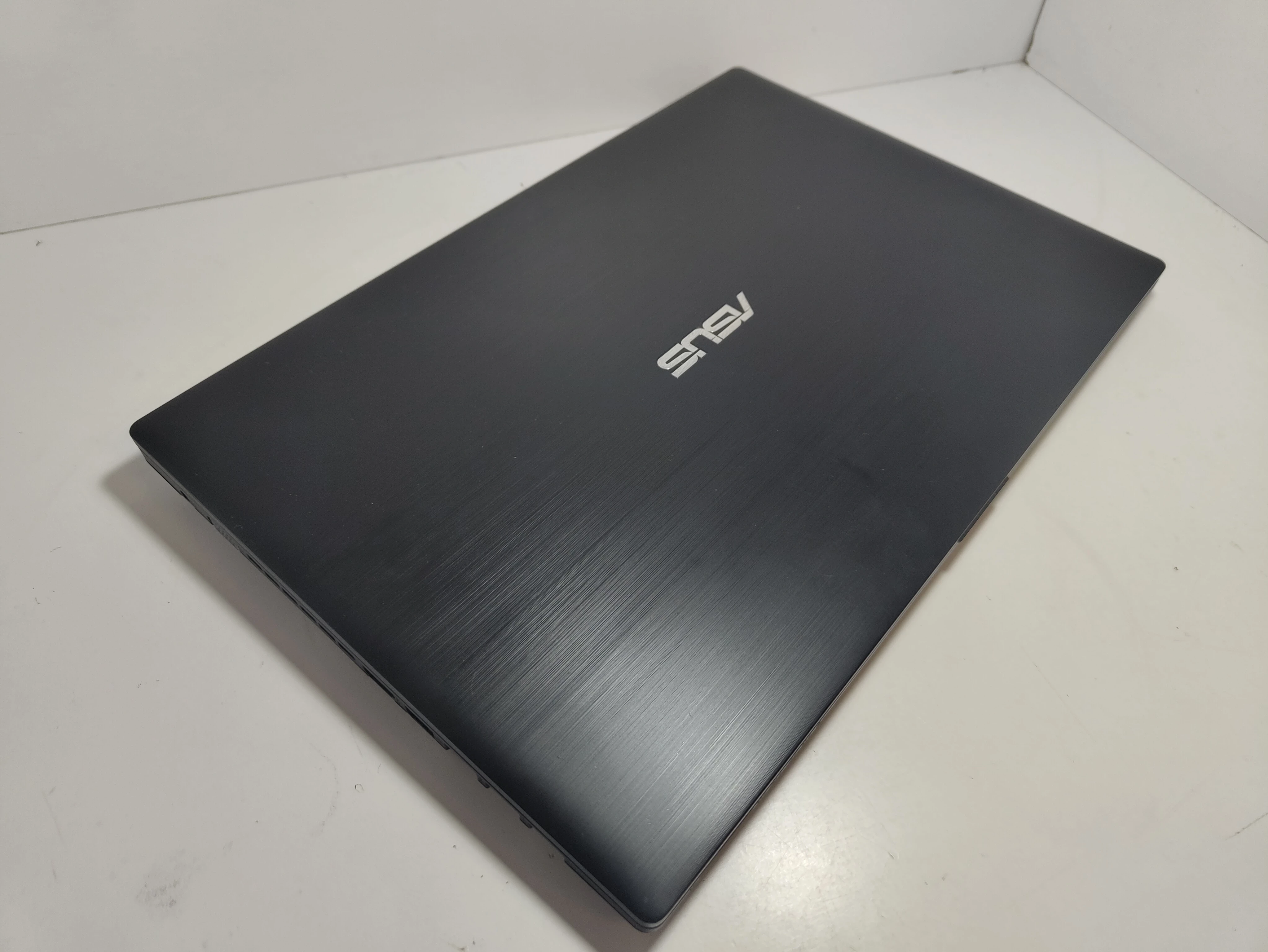laptop-asus-pro-p2520la-i78gb1tb-rozdzielczosc-px-4474-211457